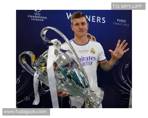 皇马与曼联决赛巅峰对决谁将捧起荣耀奖杯的传奇之战