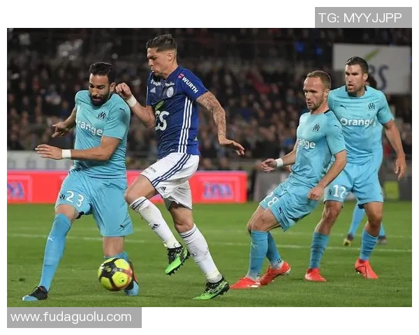 马赛与朗斯比赛因恶劣天气原因被迫取消球迷期待重赛时间安排 马赛与朗斯比赛因恶劣天气原因被迫取消球迷期待重赛时间安排